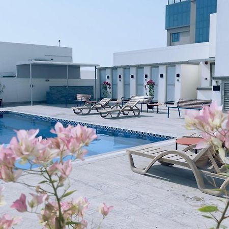 BW Suites & Spa Manama Dış mekan fotoğraf
