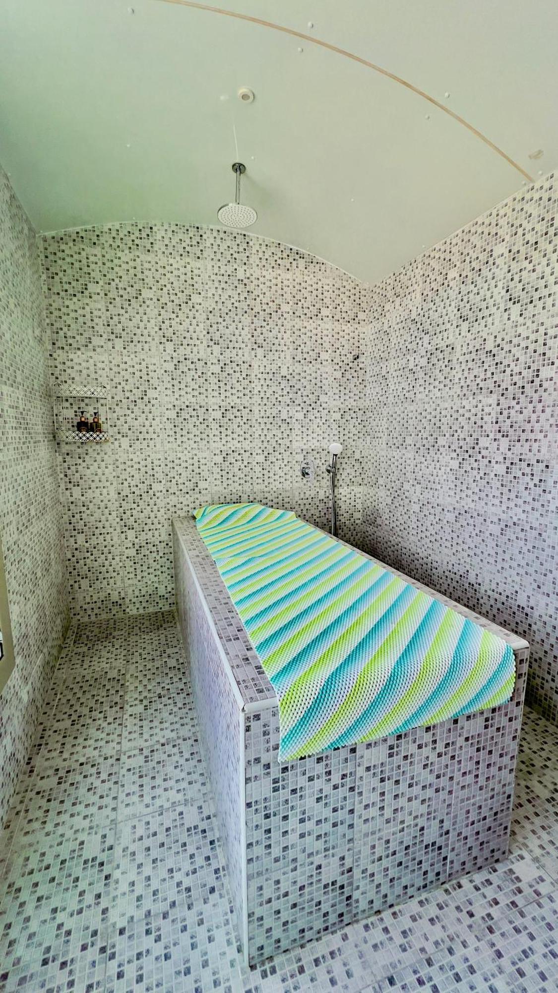 BW Suites & Spa Manama Dış mekan fotoğraf