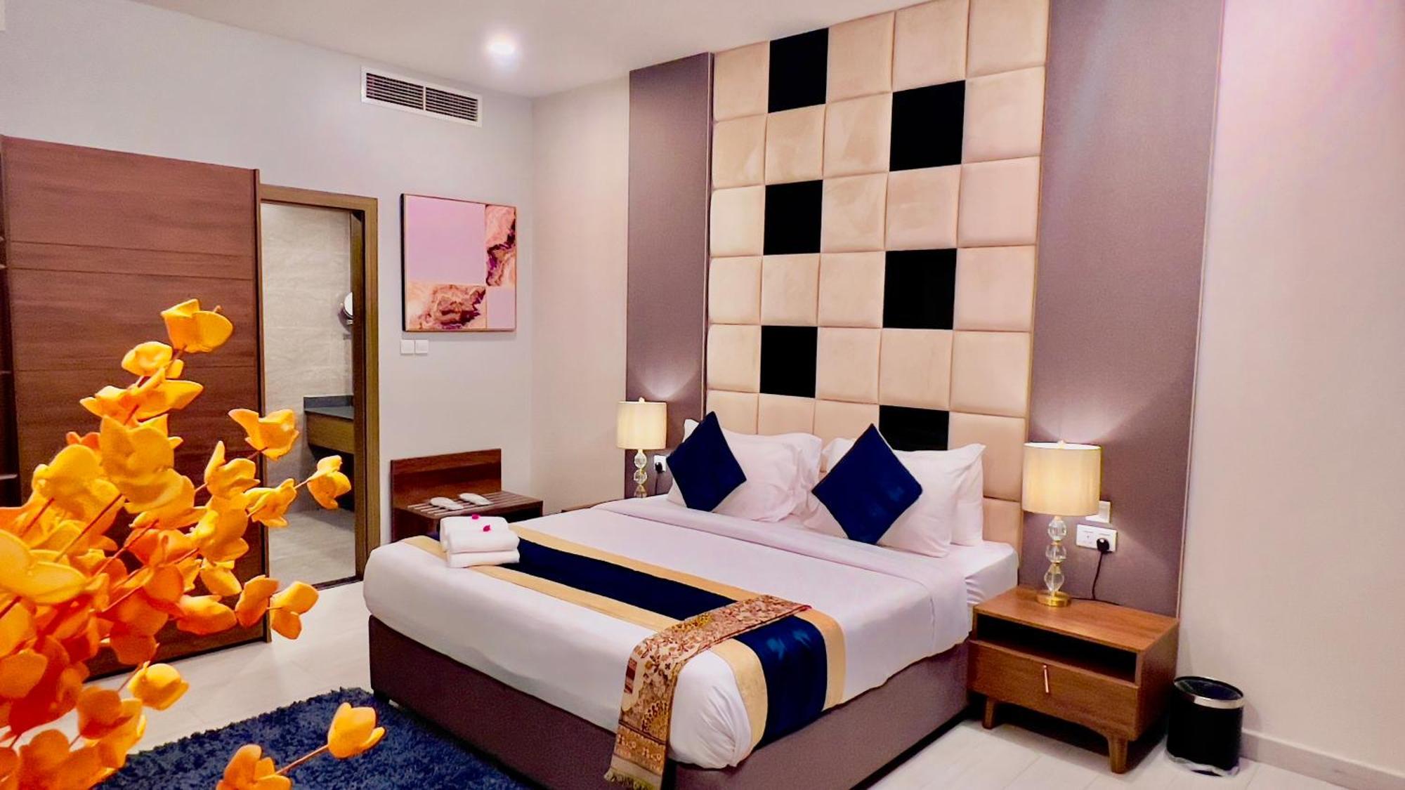 BW Suites & Spa Manama Dış mekan fotoğraf